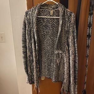 Cute cardigan from Buckle 24 hour sale 3/10
